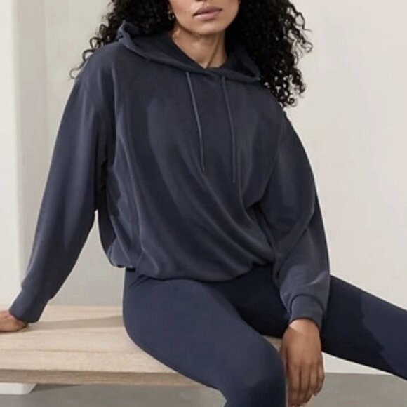 NWT Athleta Seasoft Bubble Hem Hoodie Sweatshirt in Navy Blue - Picture 1 of 9